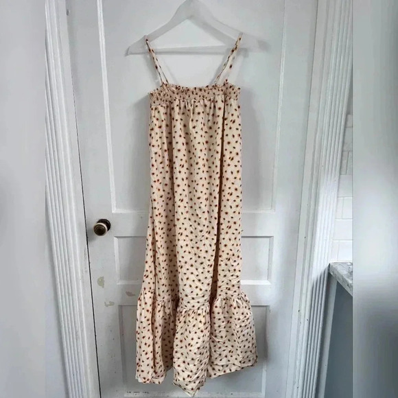 WeWoreWhat Smocked COTTON POPLIN MIDI DRESS in Ditsy Daisies - Picture 1 of 6